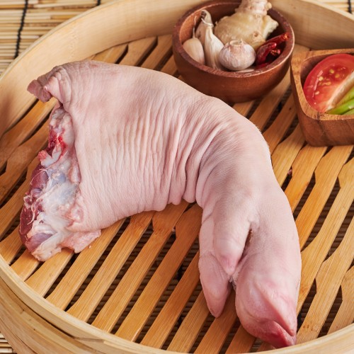 Fresh Indonesian Pork Trotter 猪蹄 (1PC)