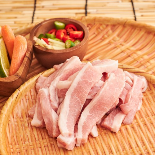 Fresh Malaysian Pork Jowl Stir Fry Cut 猪脸肉