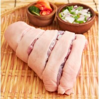 Fresh Malaysian Pork Knuckle Chopped 元蹄