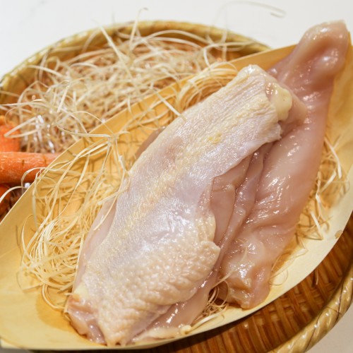 Fresh Kampong Chicken Breast Fillet 甘榜鸡胸片