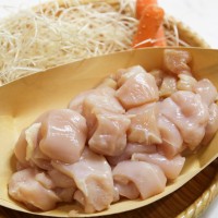 Fresh Kampong Chicken Breast Fillet Cube 甘榜鸡胸块